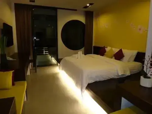 Ко-Пханган: V2 Seagate Hip Hotel