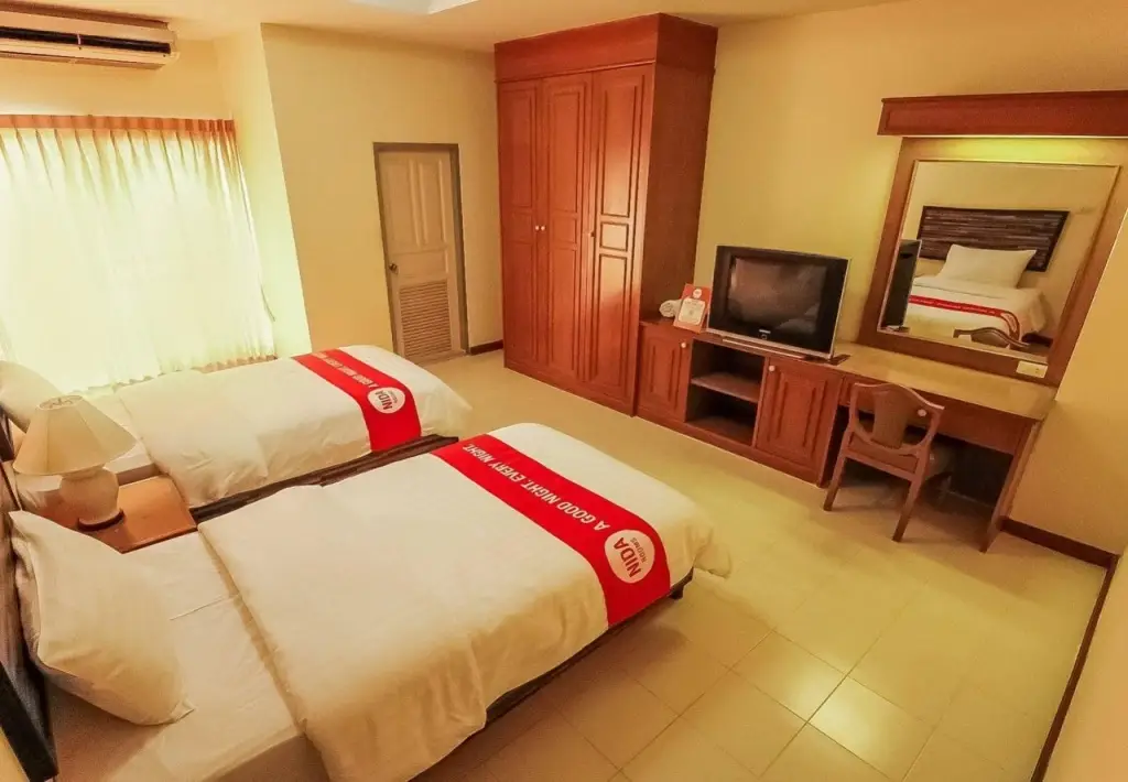 Бангкок: Omni Suites Aparts-Hotel