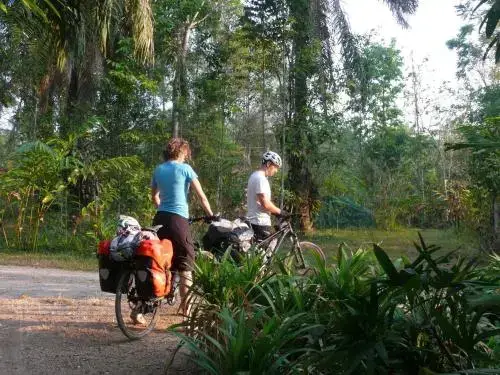 Национальный заповедник Khao Phanom Bencha: Suan Bang Bon, B&B - INN