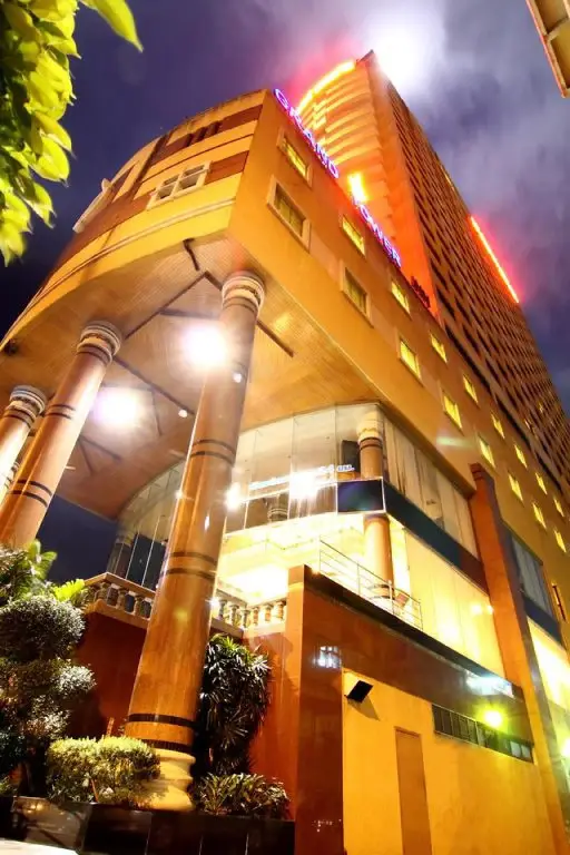 Grand Tower Inn Rama VI Hotel — фото 1