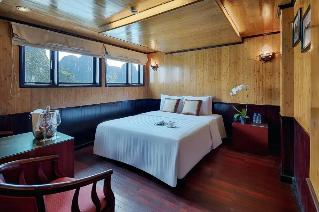 Халонг: Syrena Cruises