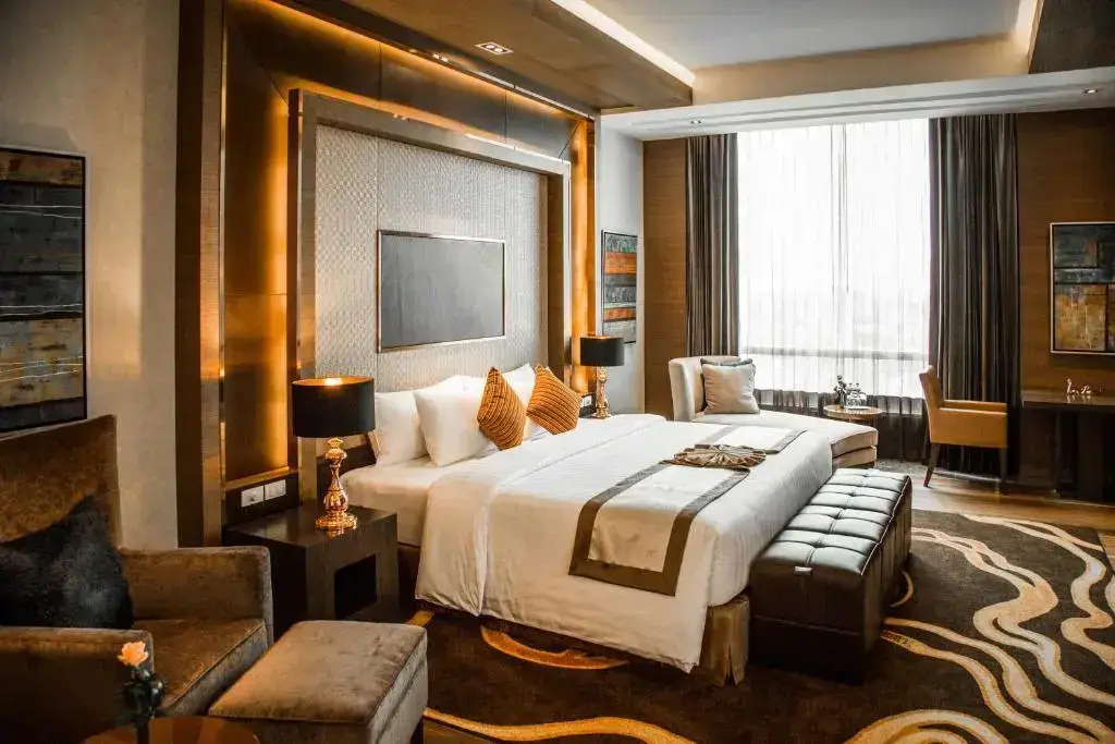 Бангкок: Отель The Grand Fourwings Convention Hotel