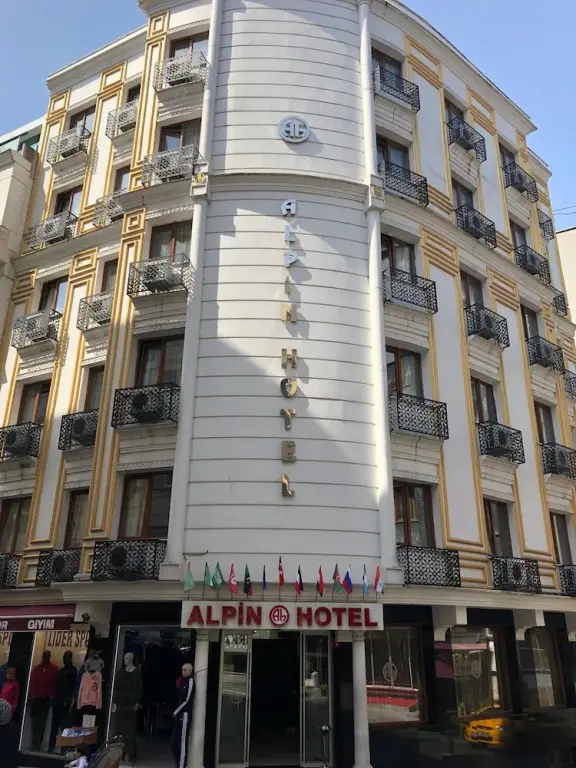 Alpin Hotel — фото 1