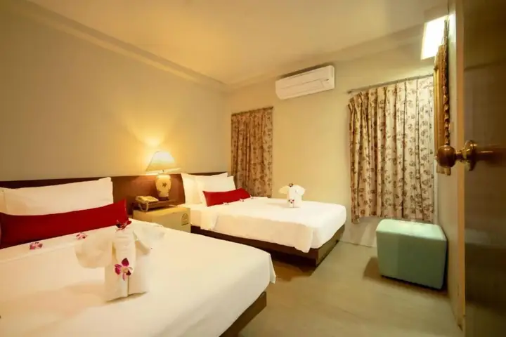 Бангкок: Villa Cha Cha Banglumphu