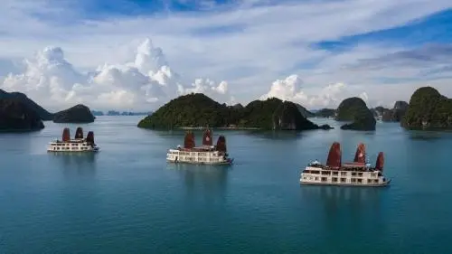 Халонг: Halong Glory Cruise