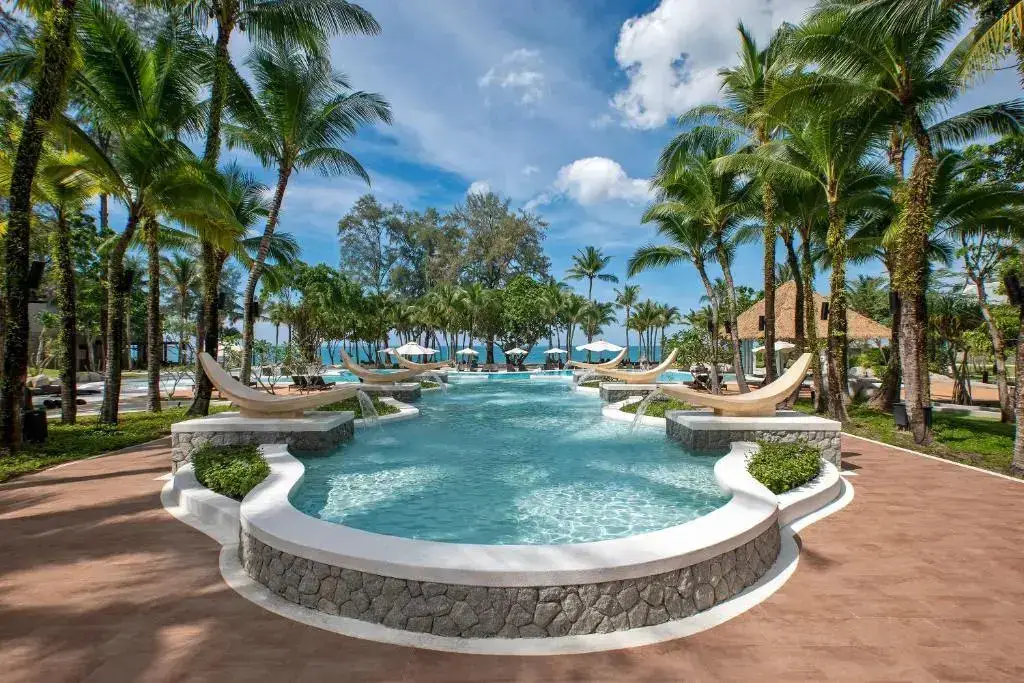 Курортный отель Natai Beach Resort — фото 1
