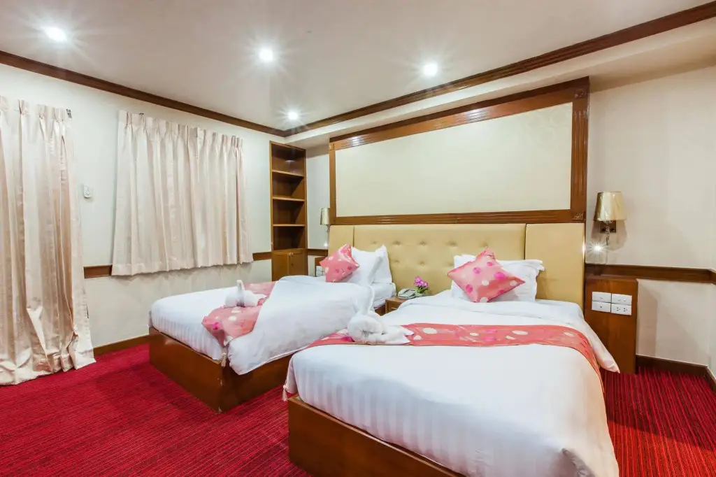 Бангкок: Paradise Sukhumvit