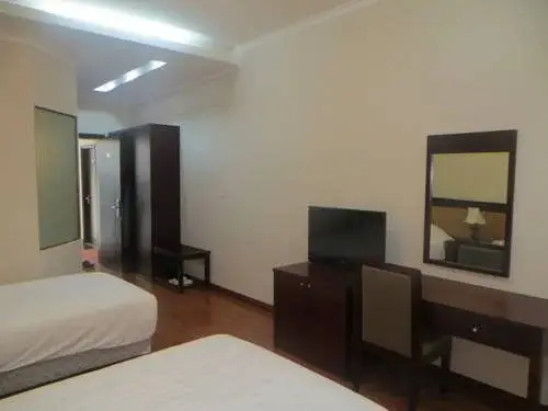 Халонг: Dien Luc Bai Chay Hotel