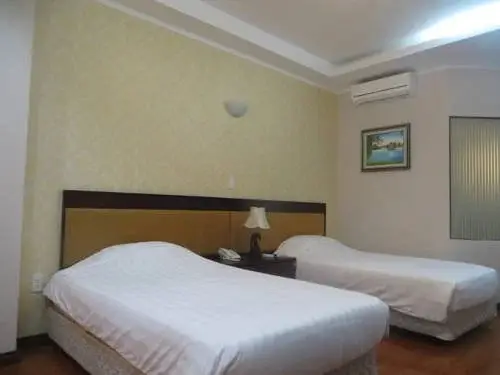 Халонг: Dien Luc Bai Chay Hotel