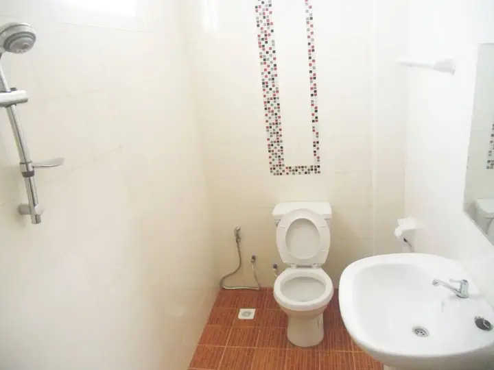 Сураттхани: Na Chaidej Hotel