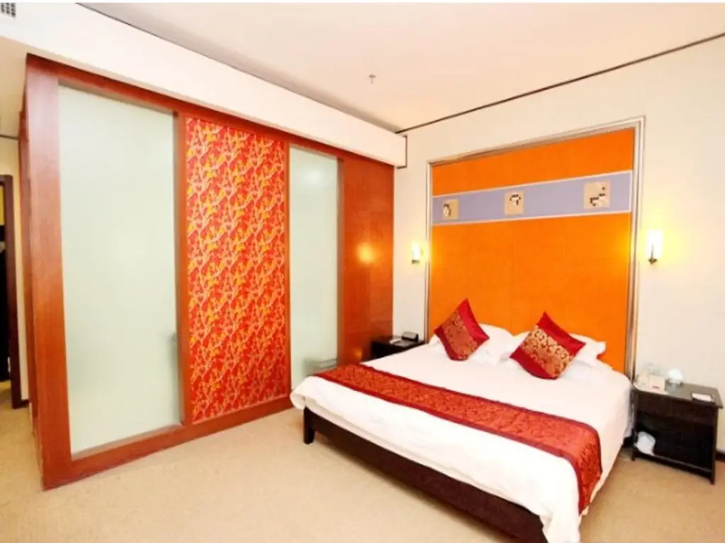 Нанкин: Nan Jing Ze Tian Hotel