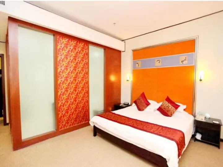 Нанкин: Nan Jing Ze Tian Hotel