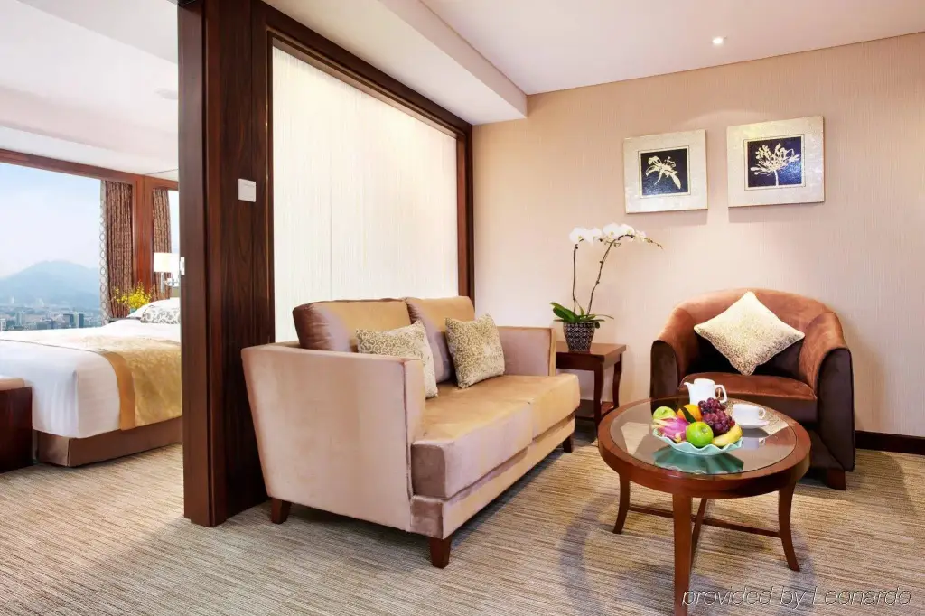 Нанкин: Crowne Plaza Nanjing Hotel & Suites