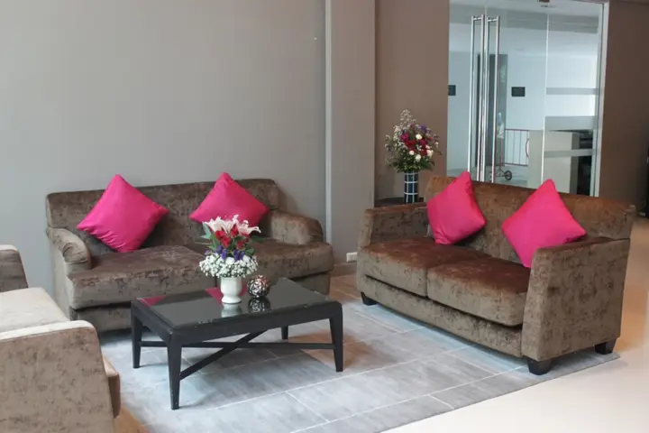 Бангкок: GM Suites