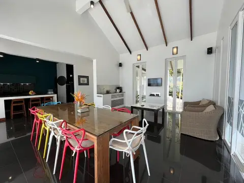 The Beach House — фото 1