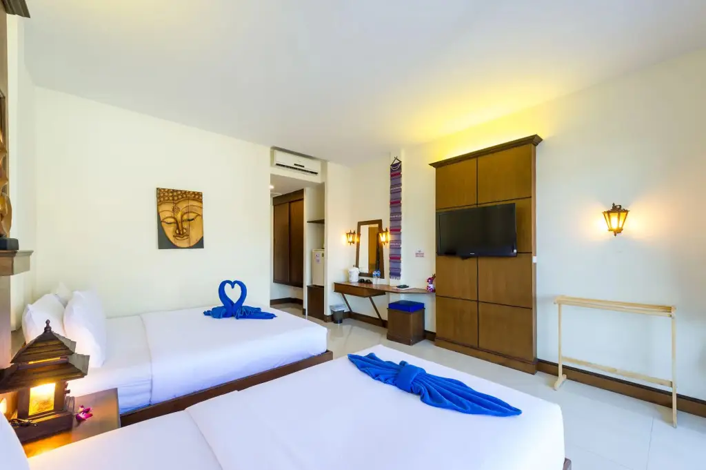 Пхукет: JR Siam Hotel