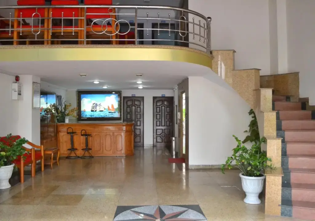 Халонг: Green Bay Hotel