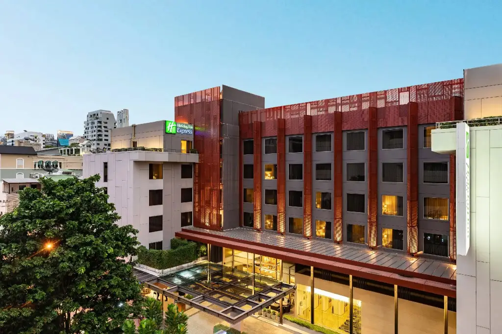Бангкок: Отель Holiday Inn Express Bangkok Sathorn