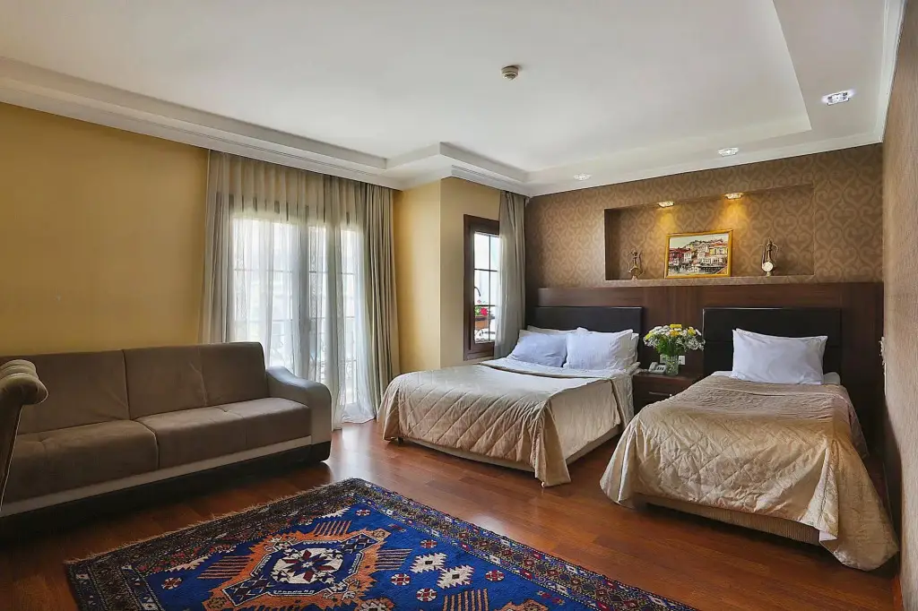 Стамбул: The Istanbul Hotel