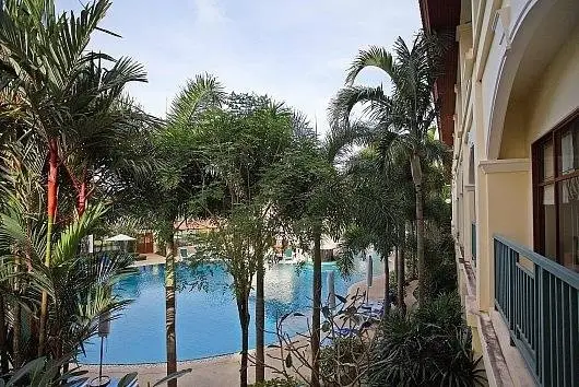 Тхаланг: Bang Tao Beach Apartment