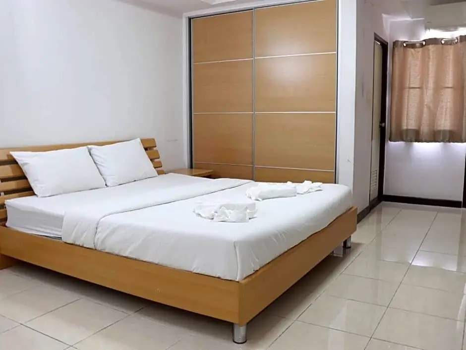 Кхлонг-Луанг: Rangsit Apartment I