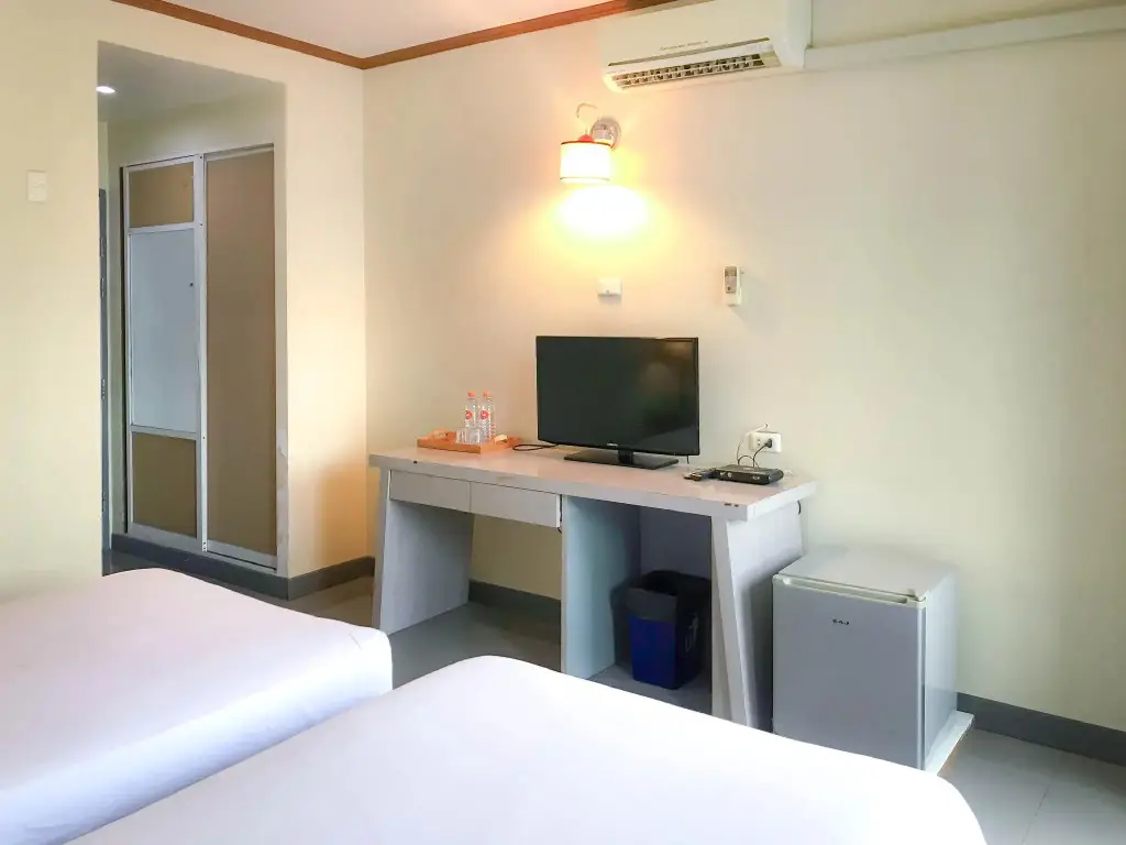 Бангкок: J TWO S Pratunam Hotel