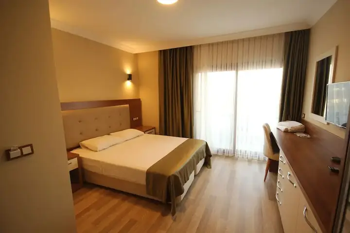 Гюмюльдур: Alptekin Hotel