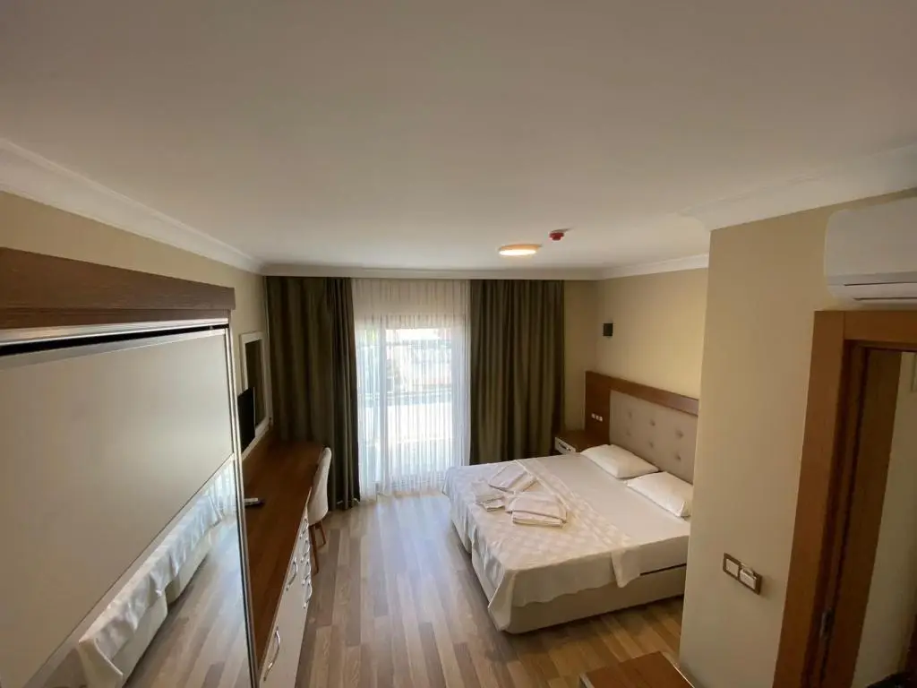 Гюмюльдур: Alptekin Hotel