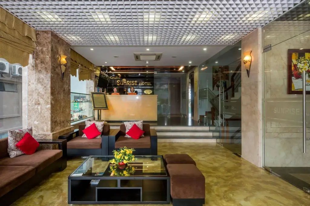 Дананг: Отель Waikiki Beach Hotel Da Nang instead of Connect