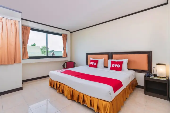 Сураттхани: OYO 566 Princess Park Hotel