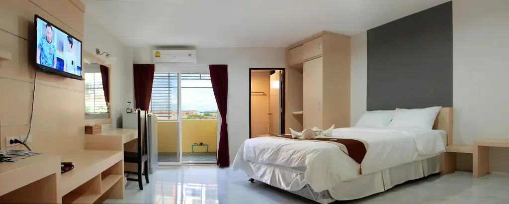 Баан-Хай: Grand ESIE Service Apartment