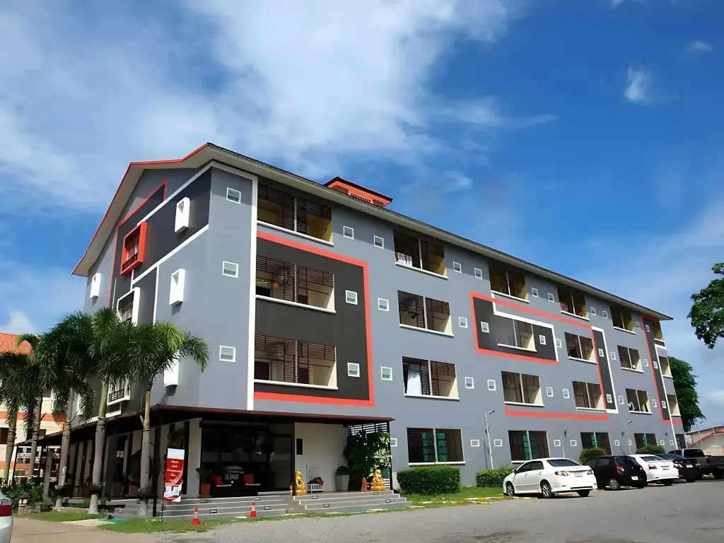 Grand ESIE Service Apartment — фото 1