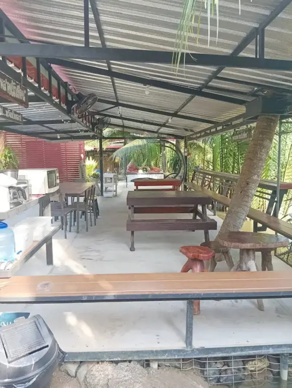 Сураттхани: Rim Nam Lomyen Resort