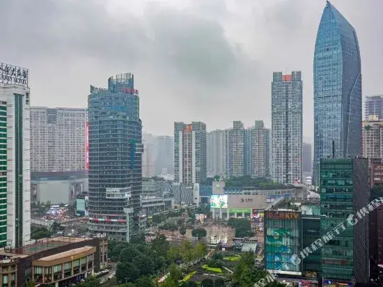 Чунцин: Chongqing Langqingju Apartment