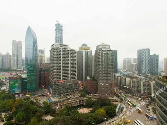 Чунцин: Chongqing Langqingju Apartment