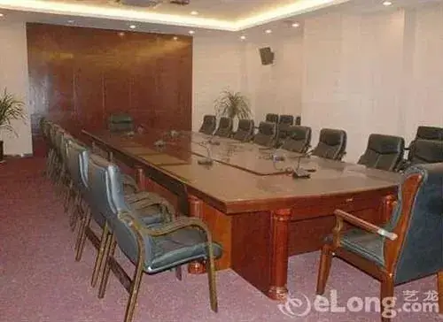 Сиань: Tang Dynasty Hotel (Xi'an Fengcheng 3rd Road City Library Subway Station)(唐朝酒店(西安凤城三路市图书馆地铁站店))