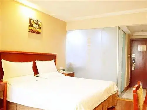 Ухань: GreenTree Inn Hubei Wuhan Wuchang Railway Station West Square Express Hotel