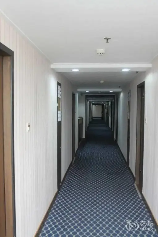 Нанкин: Pu Fa Hotel(南京浦发大酒店)