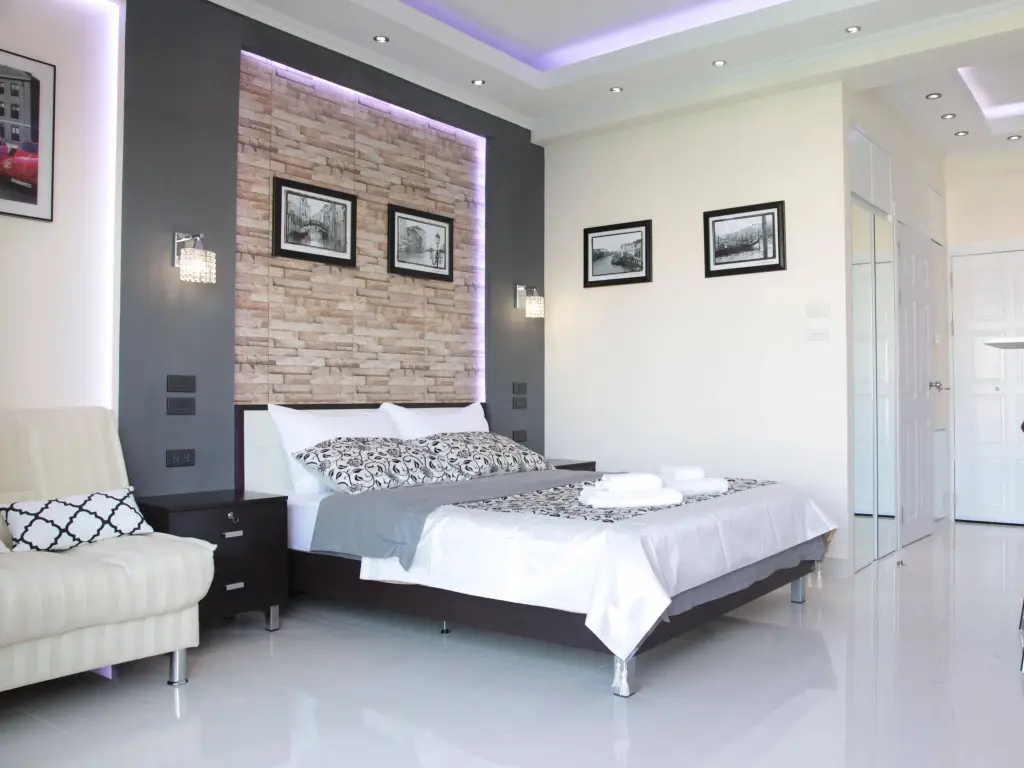 Паттайя: ThepThip ArtDeco Apartments