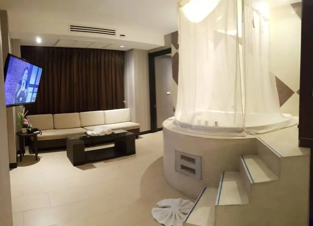 Бангкок: Sky Dome Resotel
