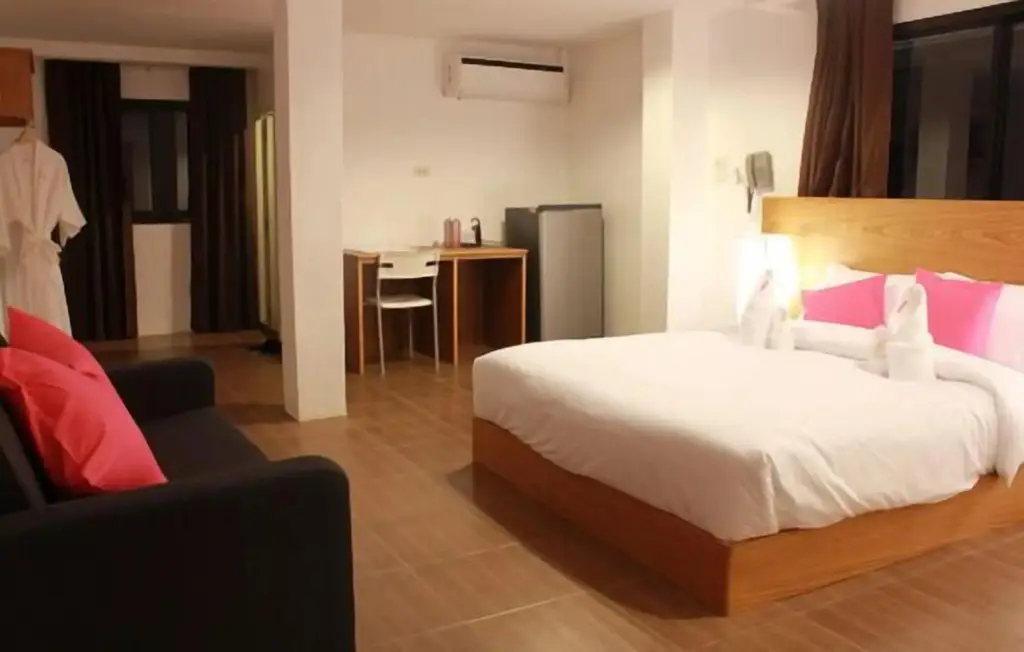Сураттхани: I Room Hotel