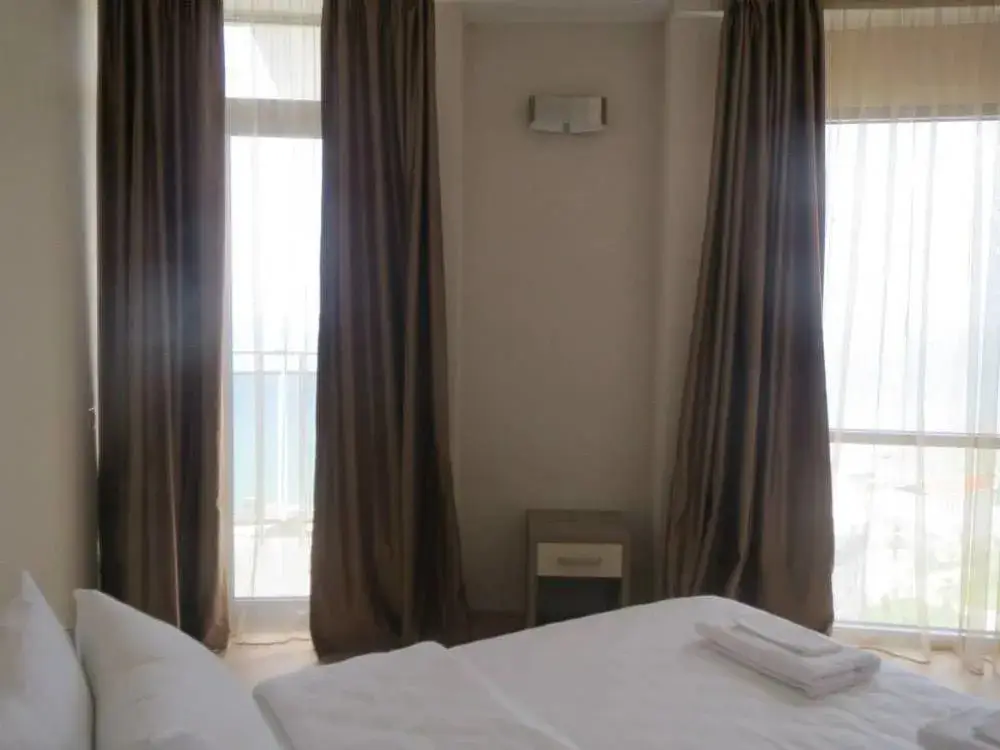 Батуми: Silk Road Sea Towers Batumi Apartments