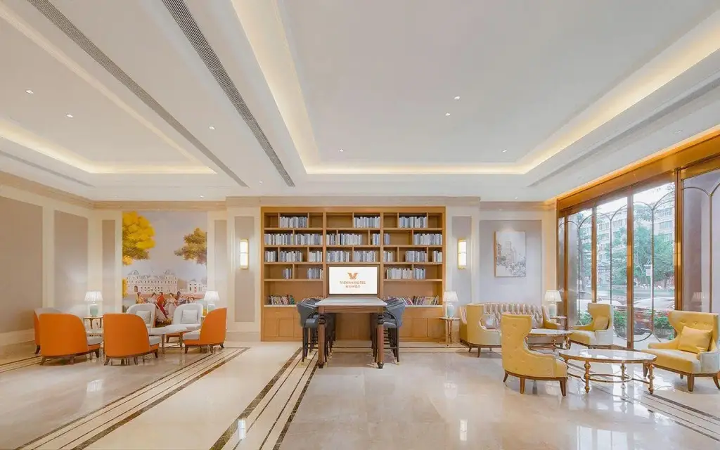 Дунгуань: Vienna Hotel (Luofu Mountain Scenic Area High-Speed Rail Station Branch)