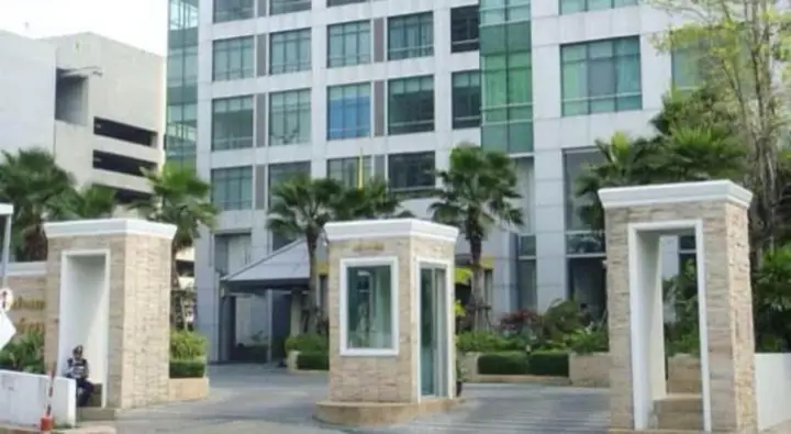 Бангкок: Baan Sathorn Riverfront