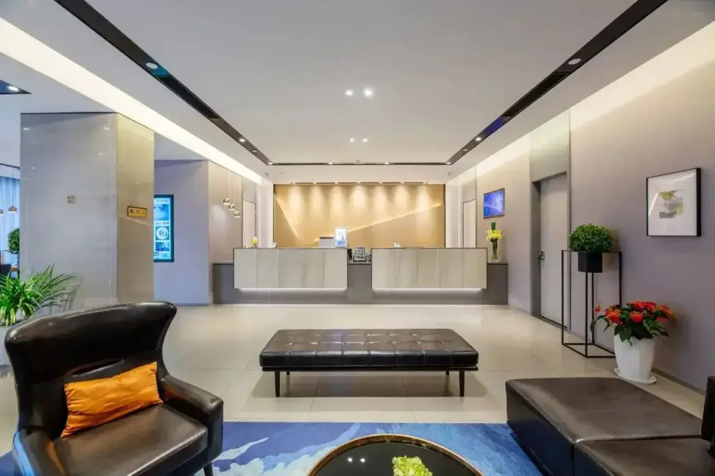 Чанша: Homeinn Selected Hotel (Changsha Xindaxin Wu Yi Square Subway Station)