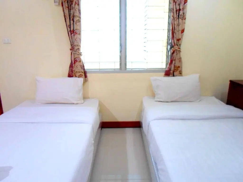 Сураттхани: S Vittayakorn Apartment