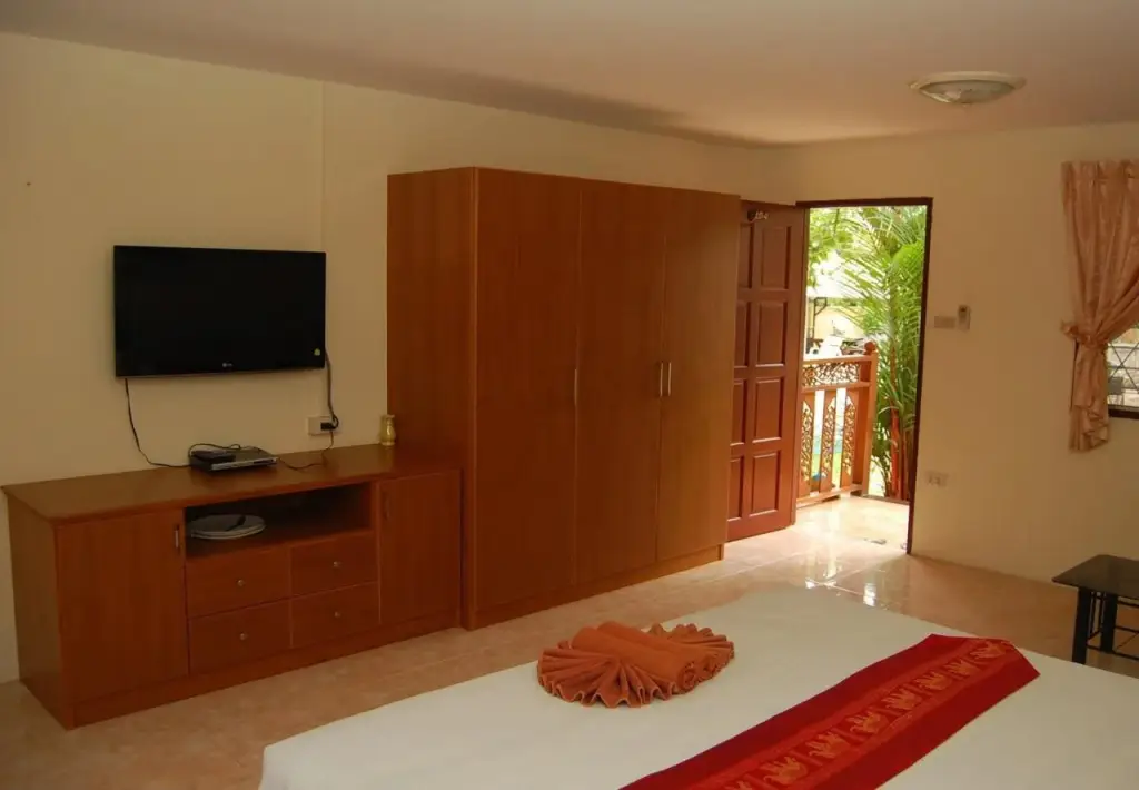 Паттайя: Sirikarn Residence and Luxury Apartments