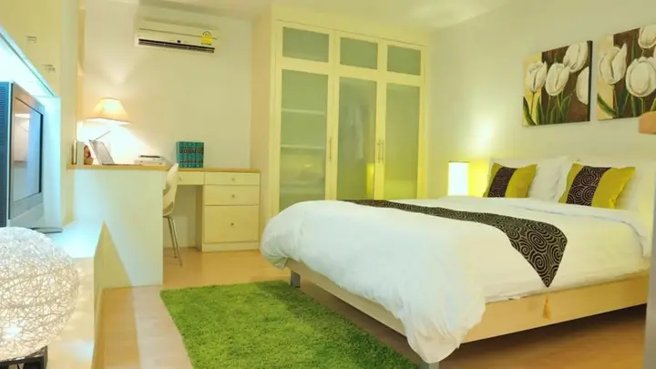 Бангкок: Duplex 21 Apartment