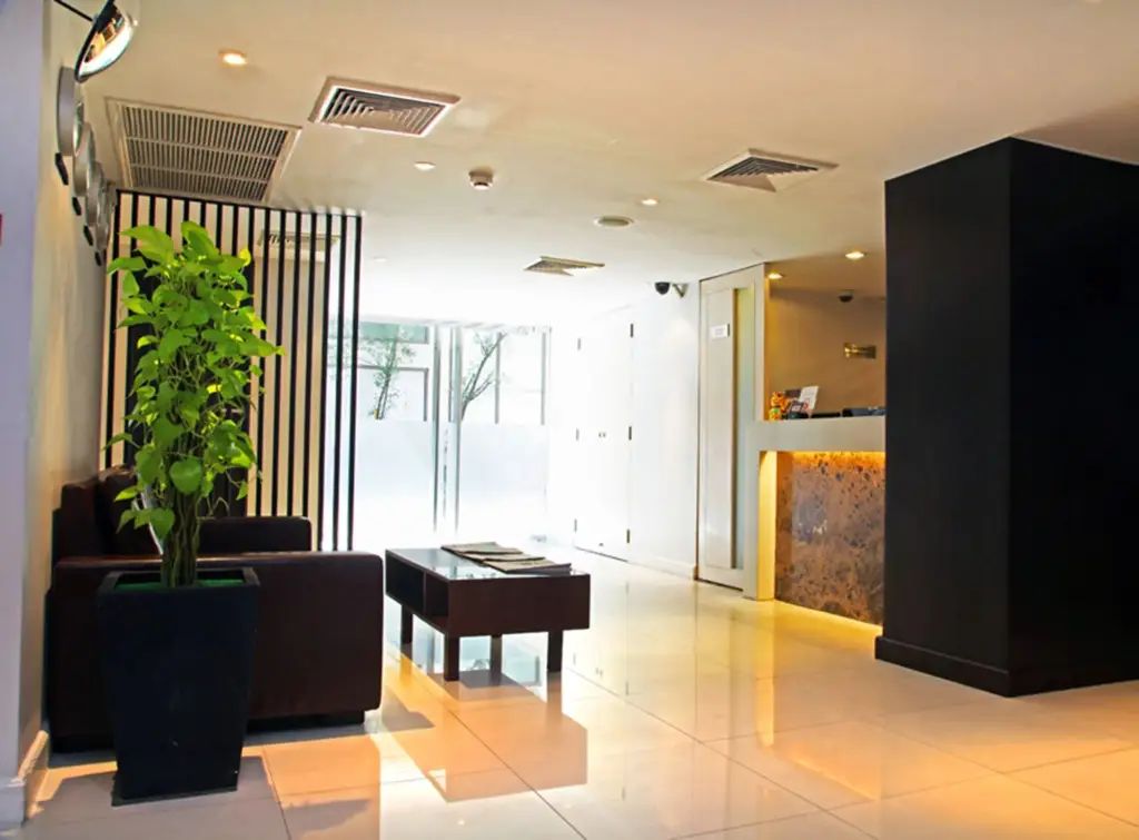 Бангкок: 24 Inn at BTS Phrom Phong