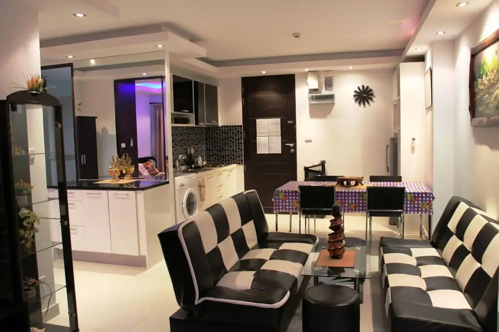 Паттайя: Wongamat Privacy by Good Luck Apartments
